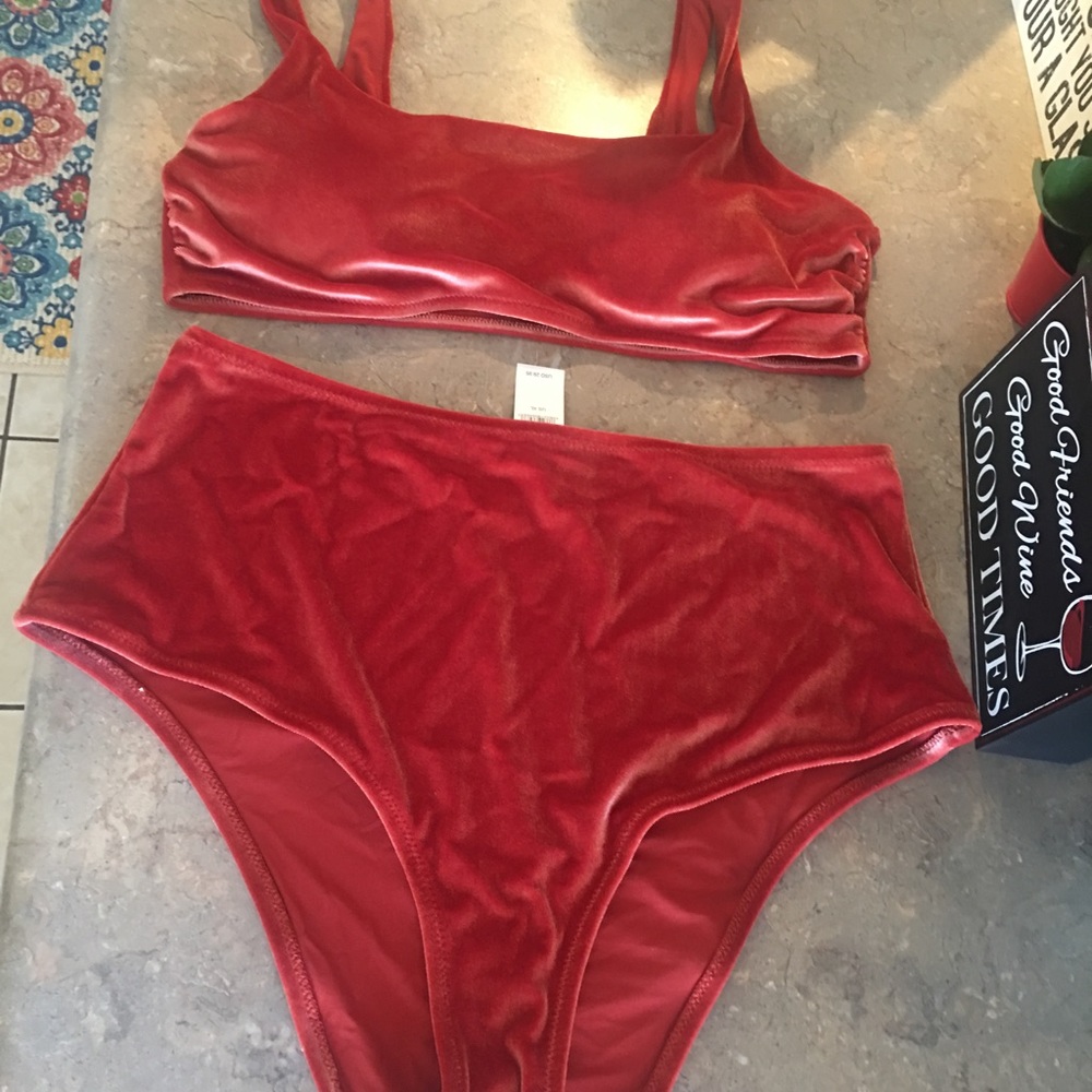 American Eagle high waisted 2 piece swimsuit.
